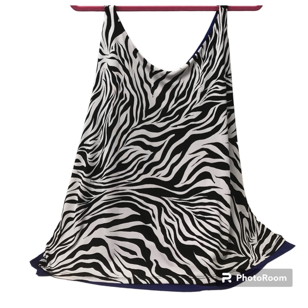 Peter Nygard reversible dressy tank top